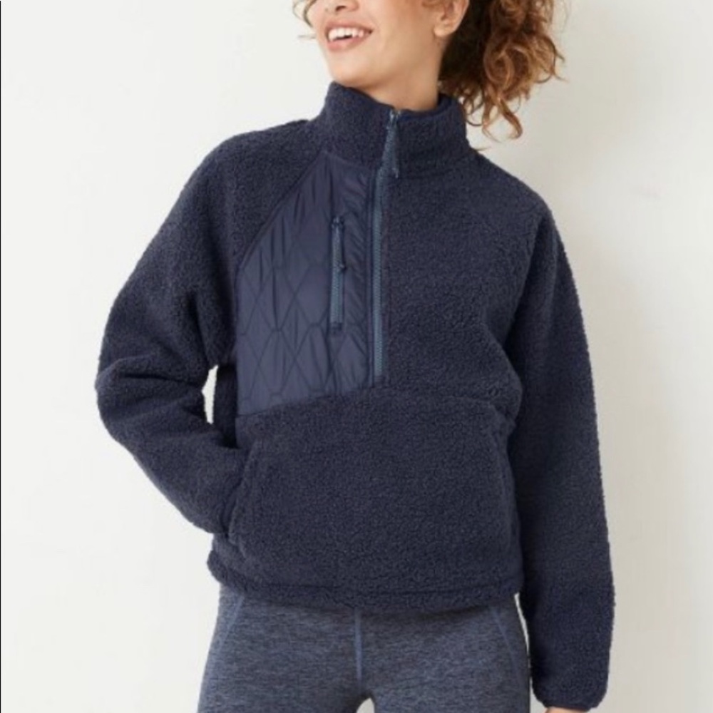 JOYLAB SWEATSHIRT. A joy lab never worn sweatshirt so cute for the gym!